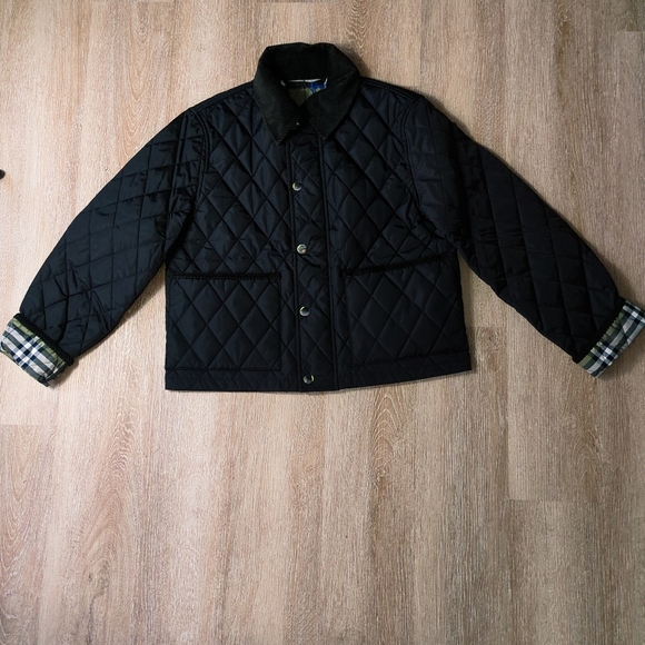 Burberry Jackets & Blazers - Xmas For Your Wife!! Burberry Black Cropped Quilted Jacket Women's Size Small